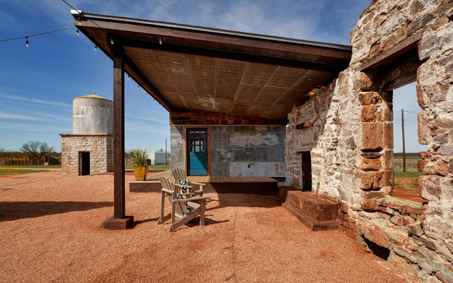 Decomposed-Granite-Patio-outdoor-living-space